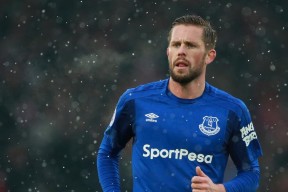 混合接力赛场中立代表队B展现潜力，混合接力比赛时间